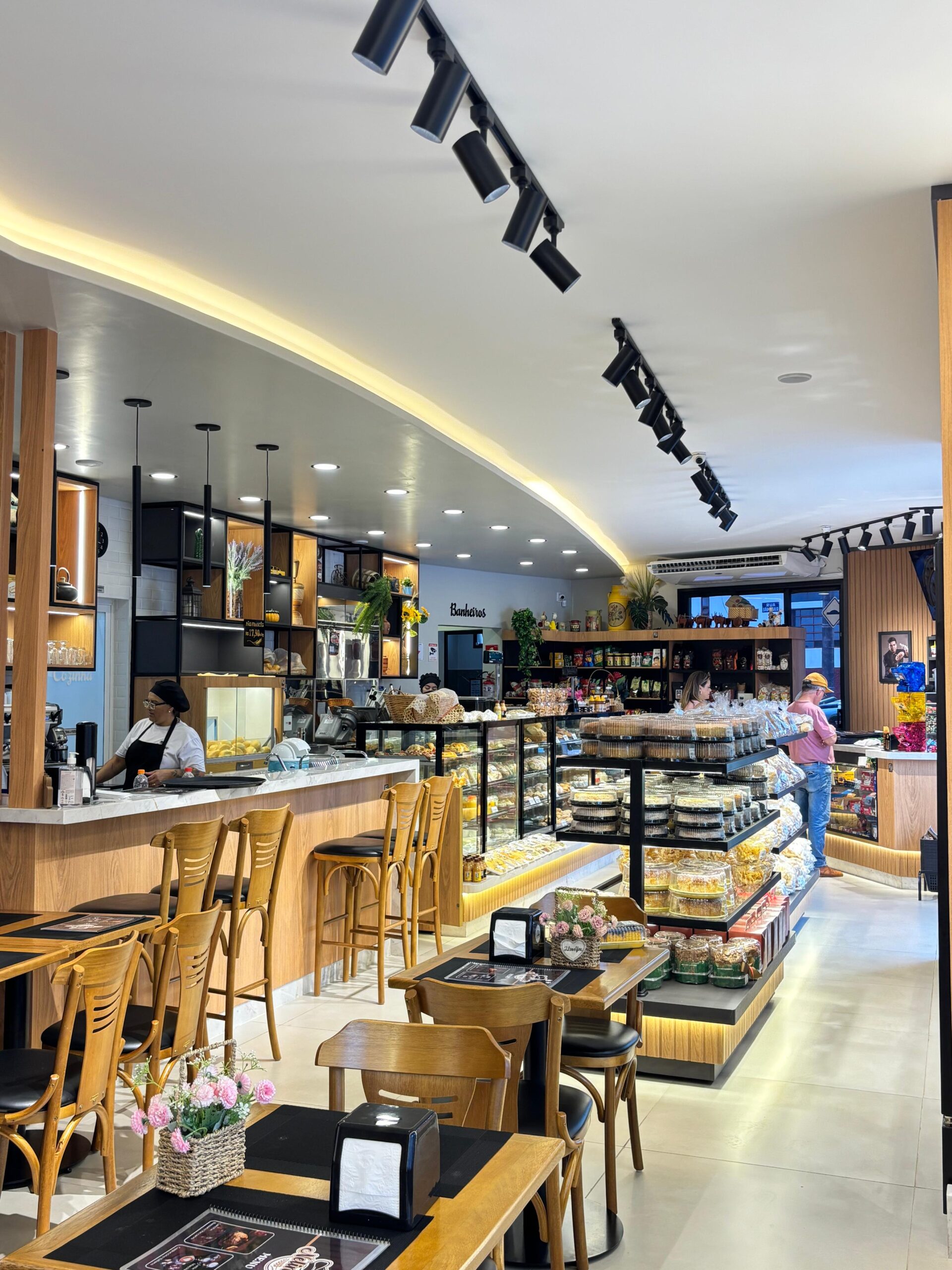 WhatsApp Image 2025-10-17 at 15.32.24 (1)